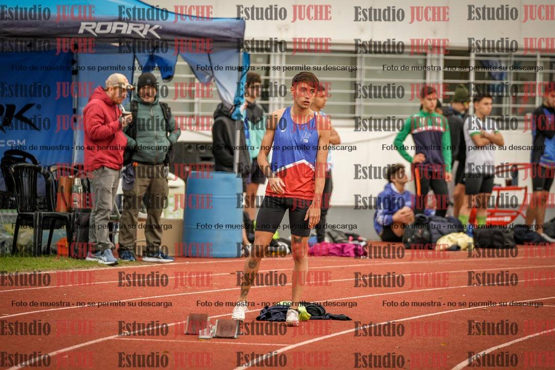 Fotos de los 400 m con vallas de varones