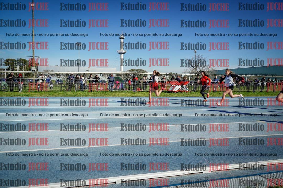 Fotos de los 80 m llanos de mujeres - U14