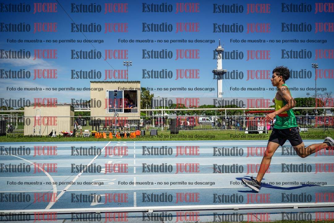 Fotos de los 600 m llanos de varones