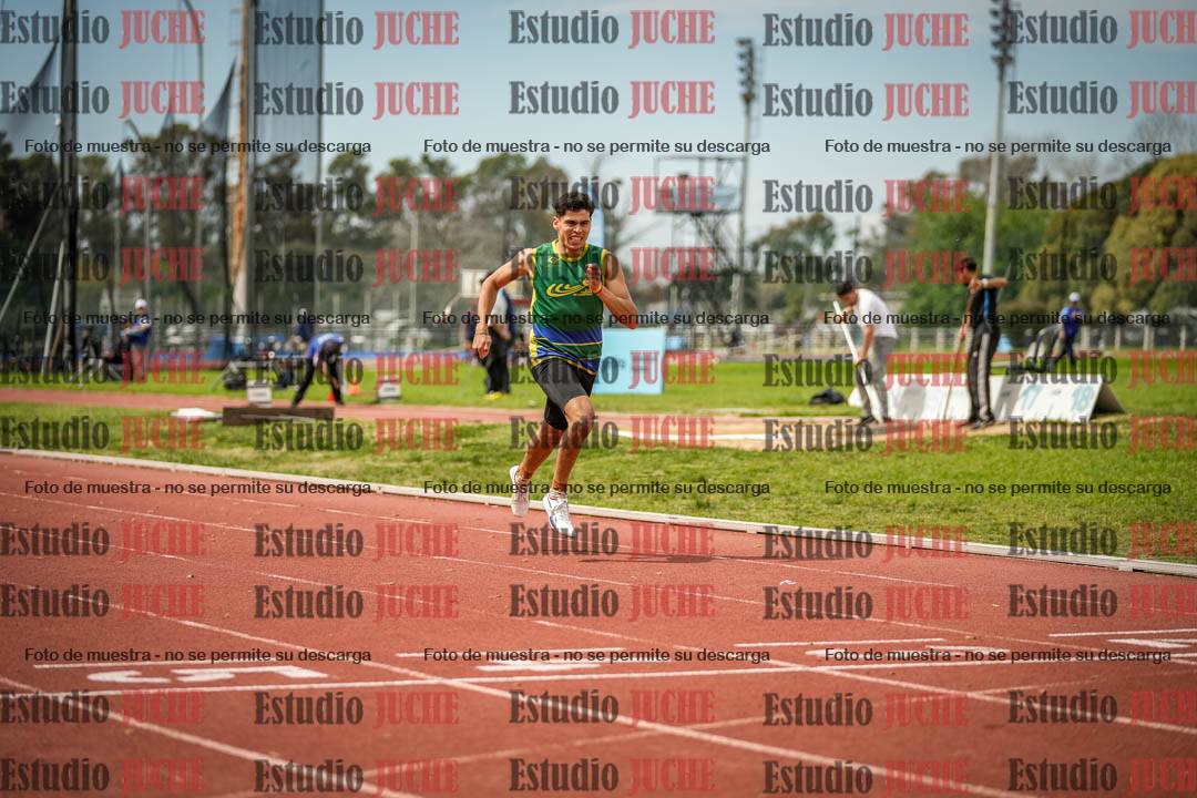 Fotos de los 400 m con vallas de varones