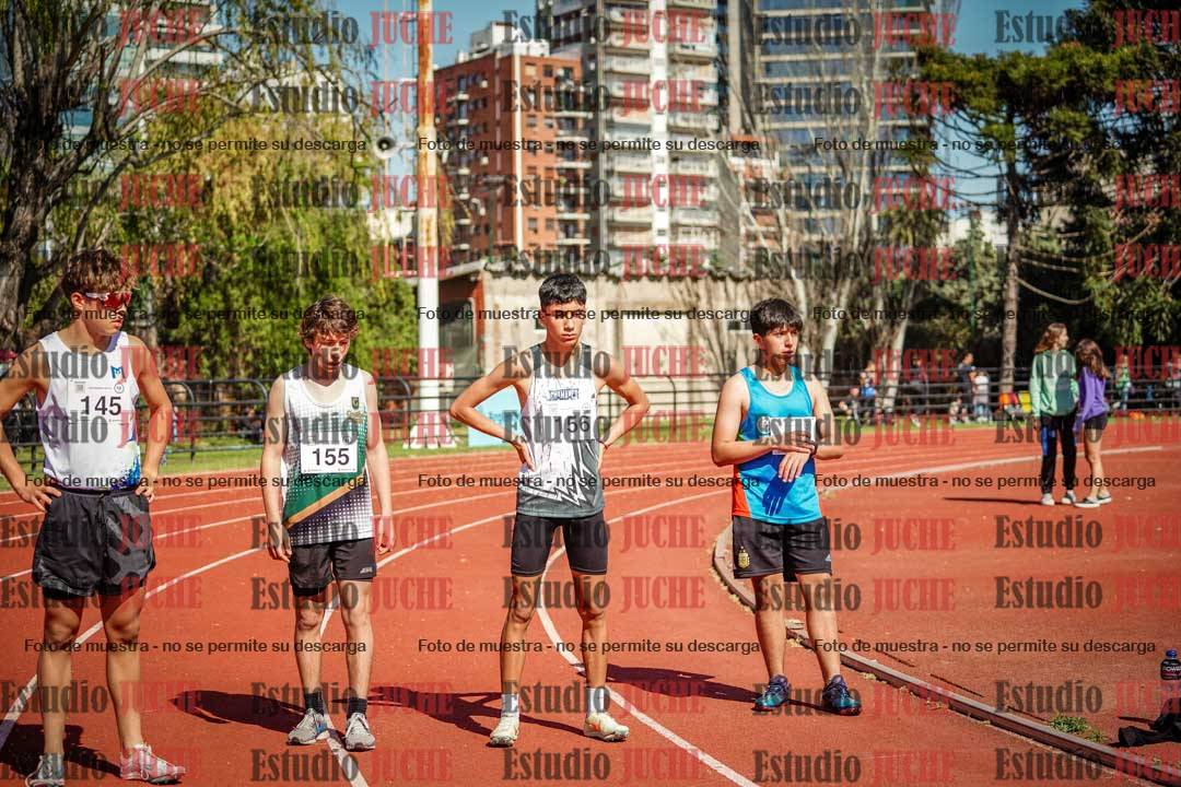 Fotos de los 1500 m con obstáculos de varones
