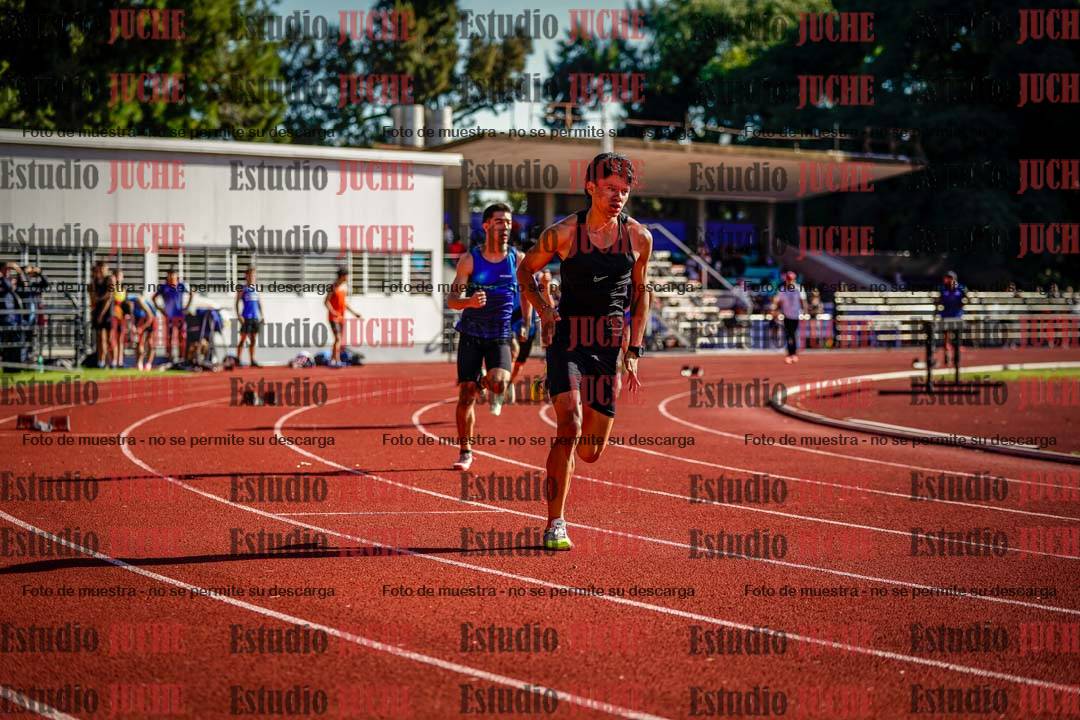 Fotos de los 400 m con vallas de varones