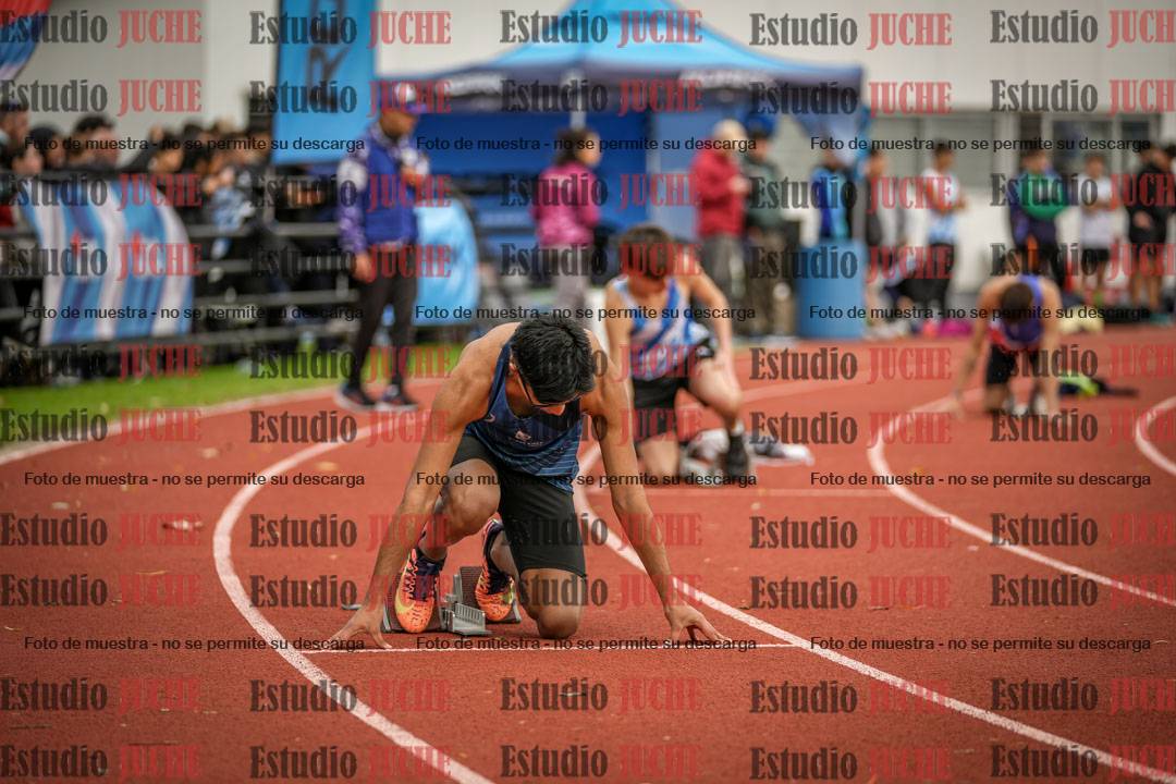 Fotos de los 400 m con vallas de varones