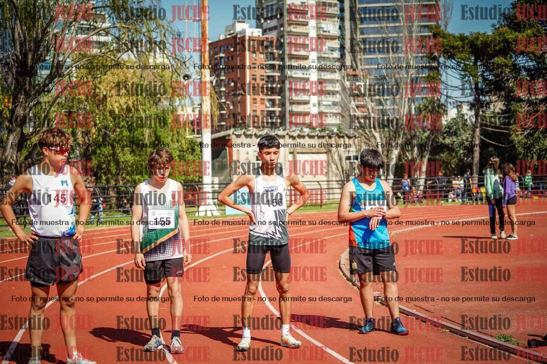 Fotos de los 1500 m con obstáculos de varones