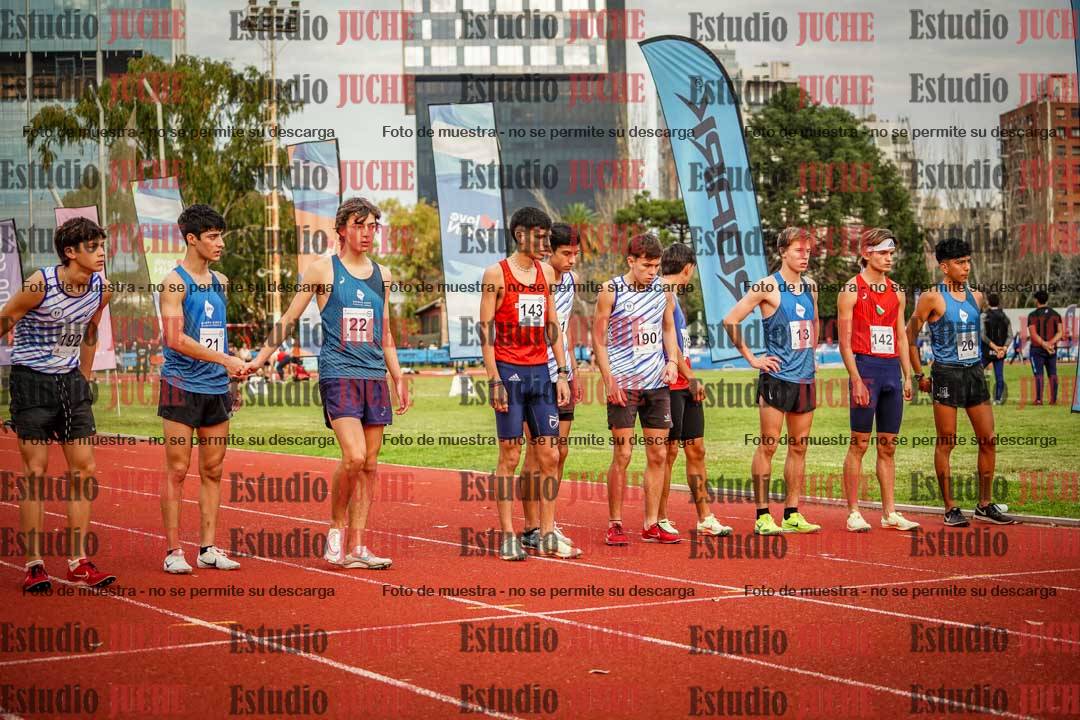Fotos de los 3000 m con obstáculos de varones