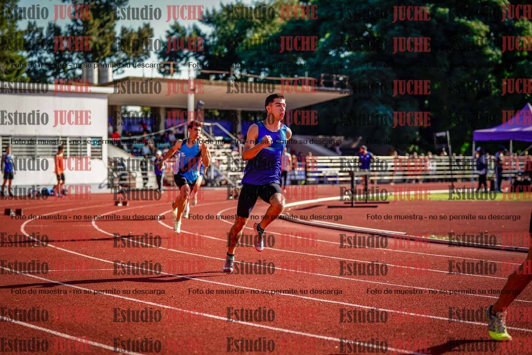 Fotos de los 400 m con vallas de varones