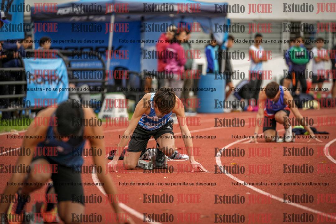 Fotos de los 400 m con vallas de varones