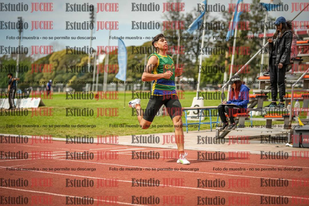 Fotos de los 400 m con vallas de varones