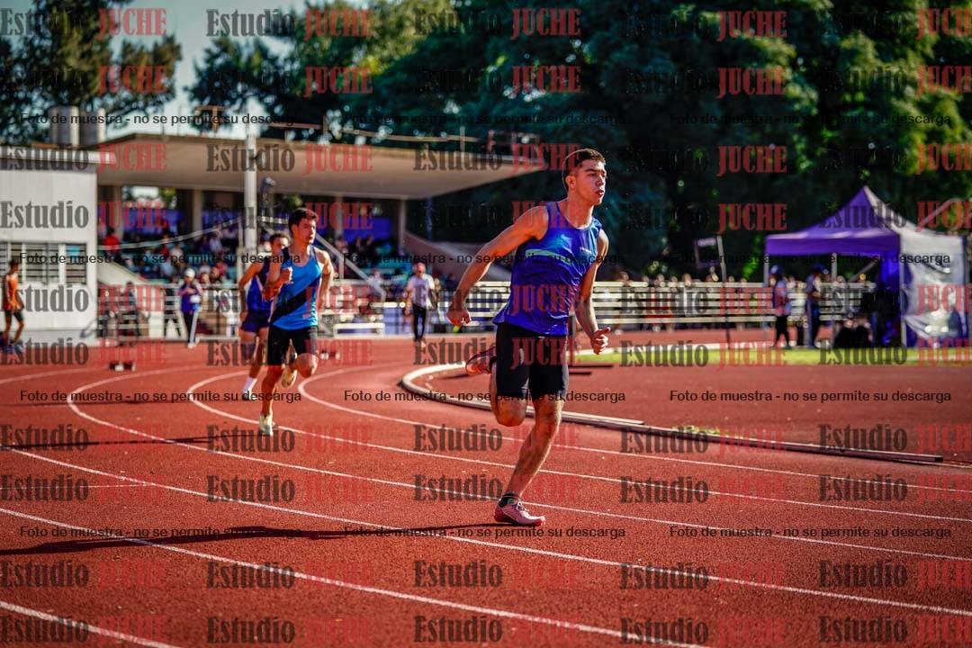 Fotos de los 400 m con vallas de varones