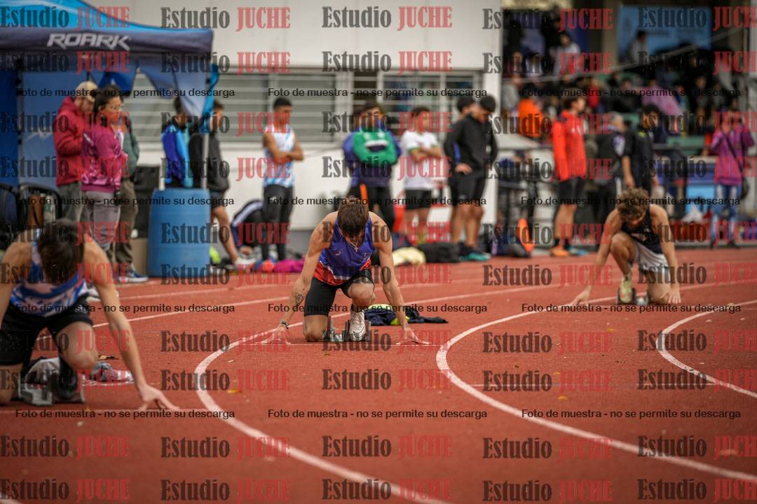 Fotos de los 400 m con vallas de varones