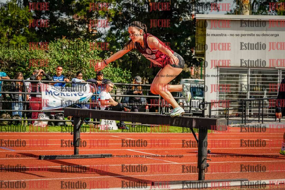 Fotos de los 1500 m con obstáculos de mujeres