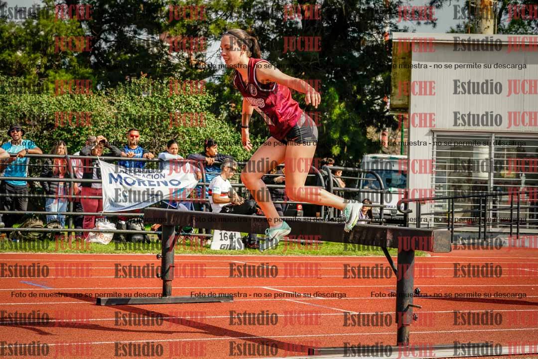 Fotos de los 1500 m con obstáculos de mujeres