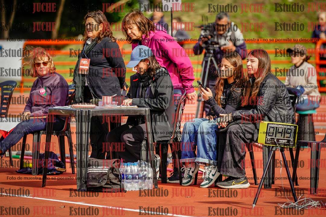 Fotos de algunos extras y podios del día 3