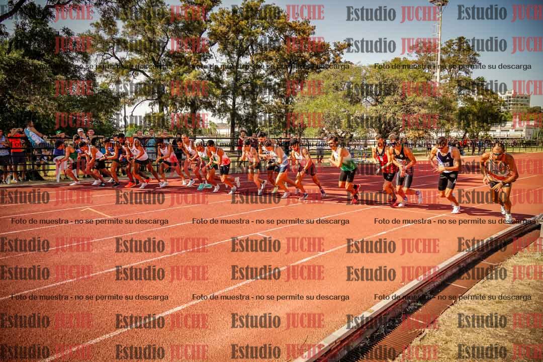Fotos de los 3000 m llanos de varones