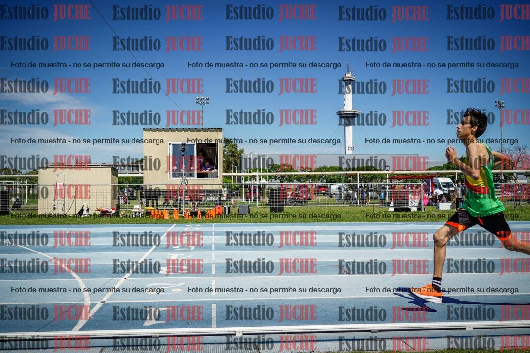 Fotos de los 600 m llanos de varones