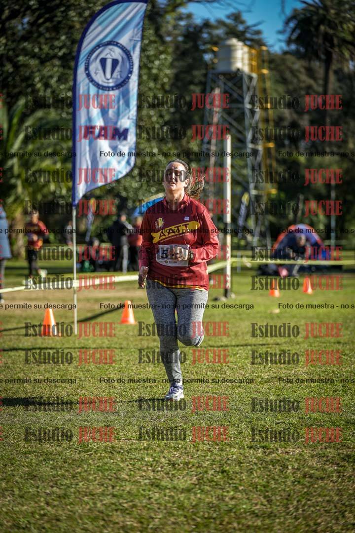 Fotos de la llegada del cross de 4000 m - mujeres