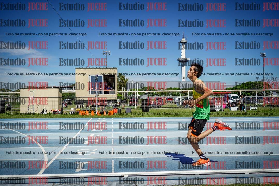 Fotos de los 600 m llanos de varones