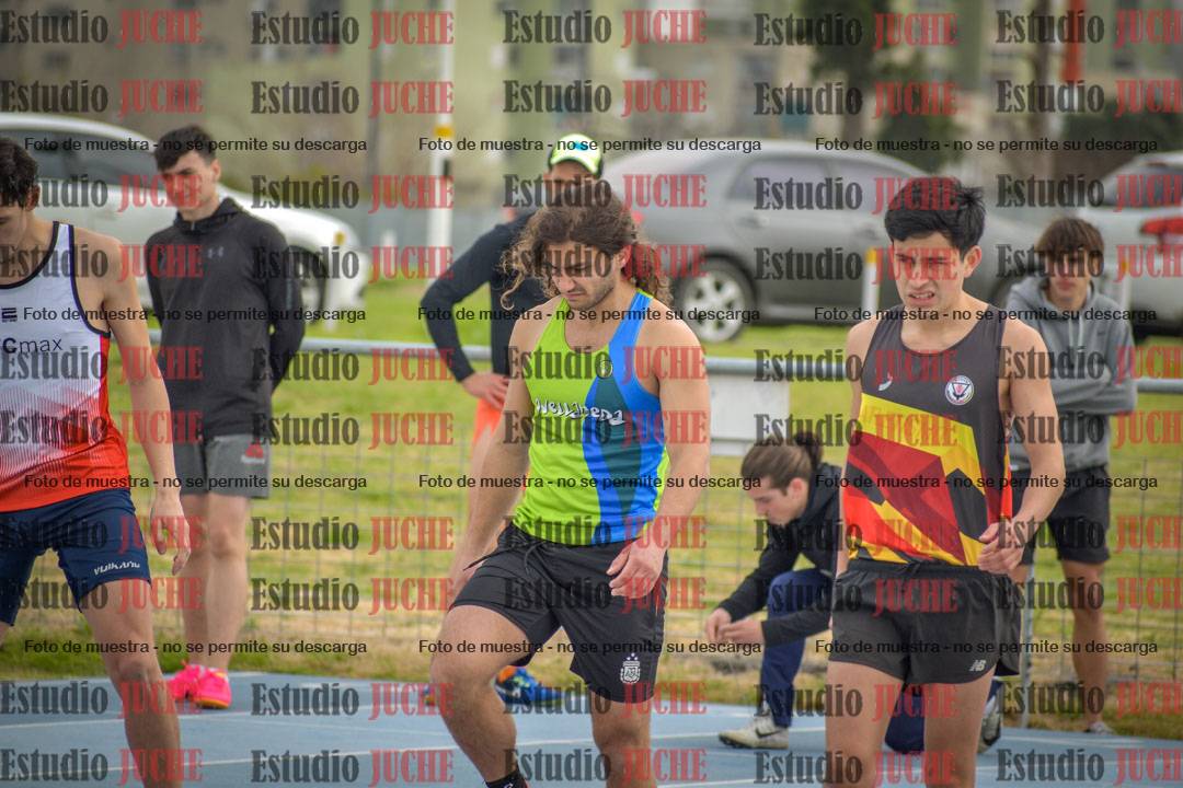 Fotos de los 100 m llanos de varones