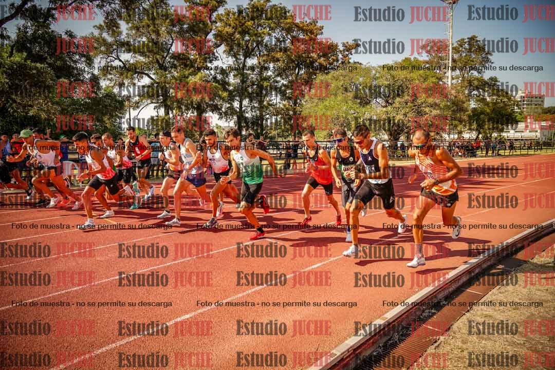 Fotos de los 3000 m llanos de varones
