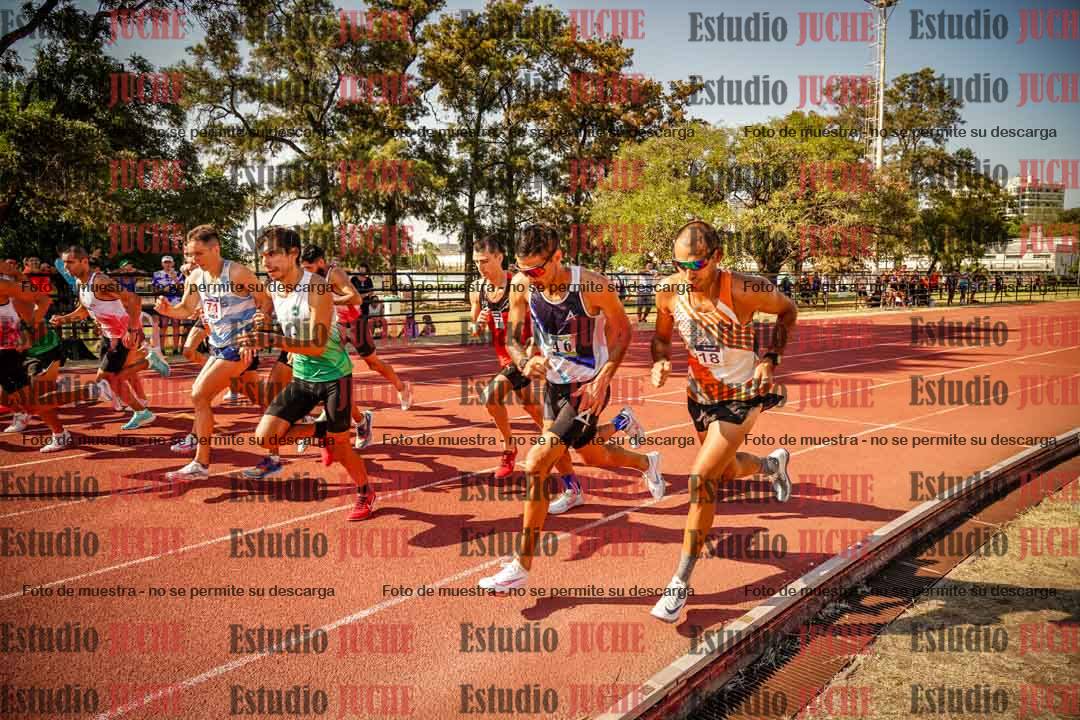 Fotos de los 3000 m llanos de varones