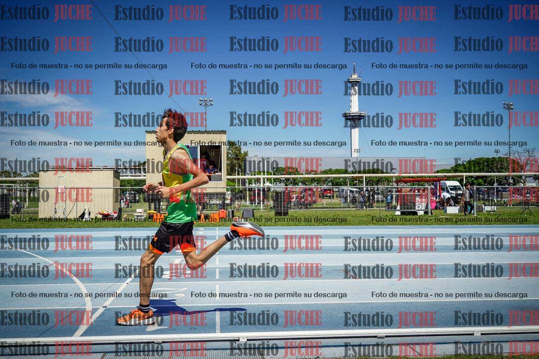 Fotos de los 600 m llanos de varones