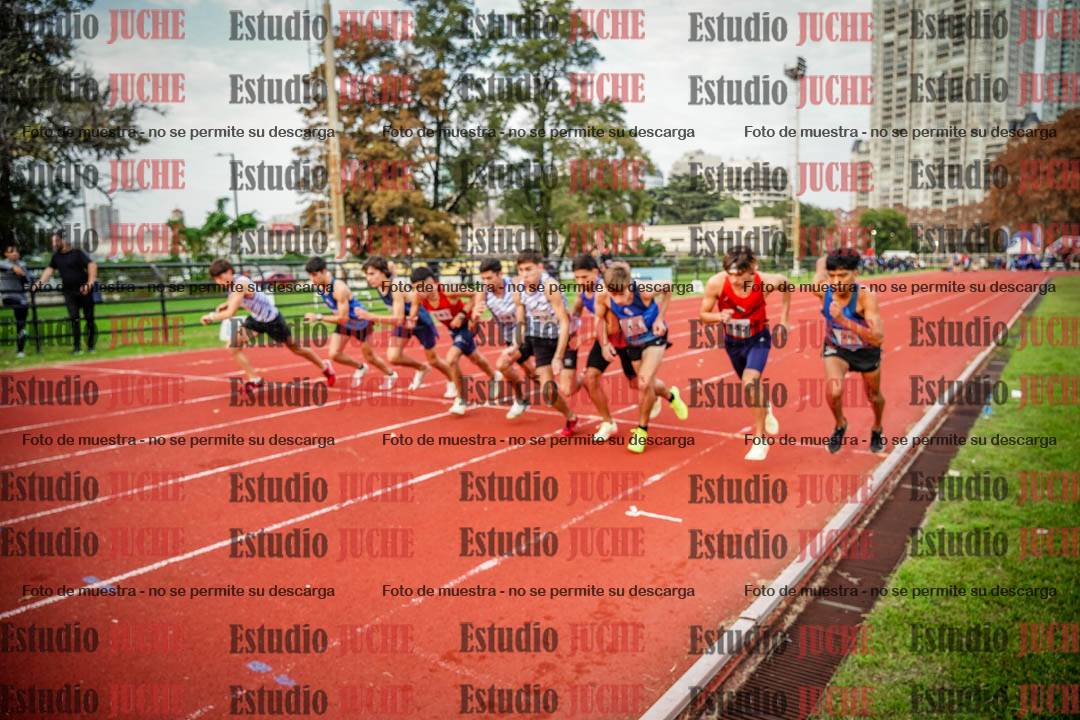 Fotos de los 3000 m con obstáculos de varones