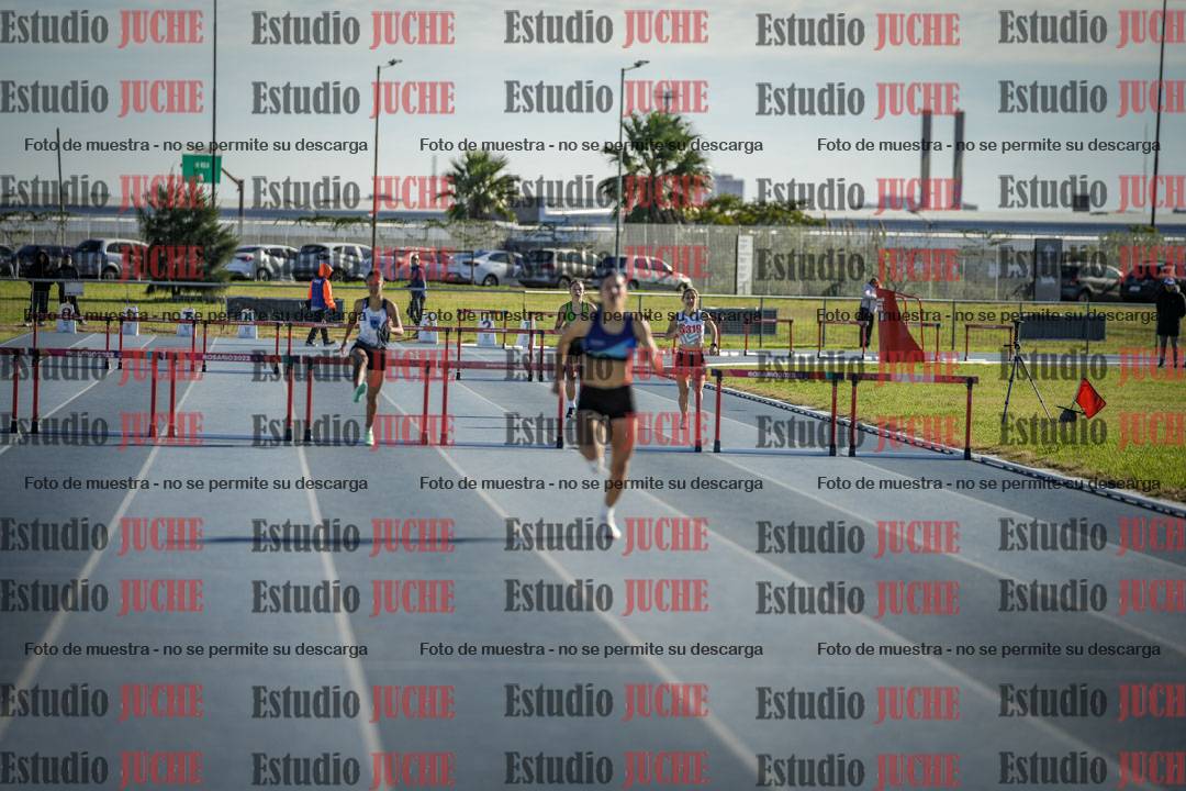 Fotos de los 400 m con vallas de mujeres