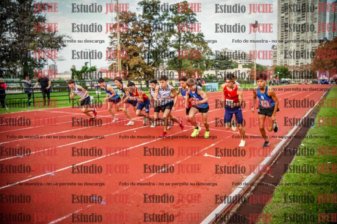 Fotos de los 3000 m con obstáculos de varones