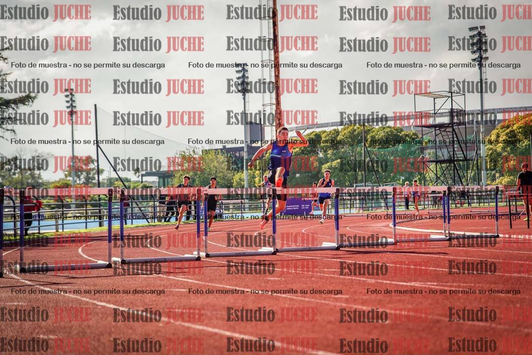 Fotos de los 400 m con vallas de varones