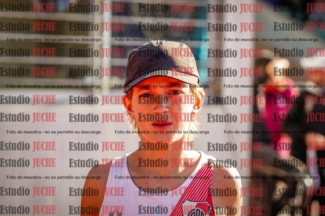 Fotos de los 2400 m de varones