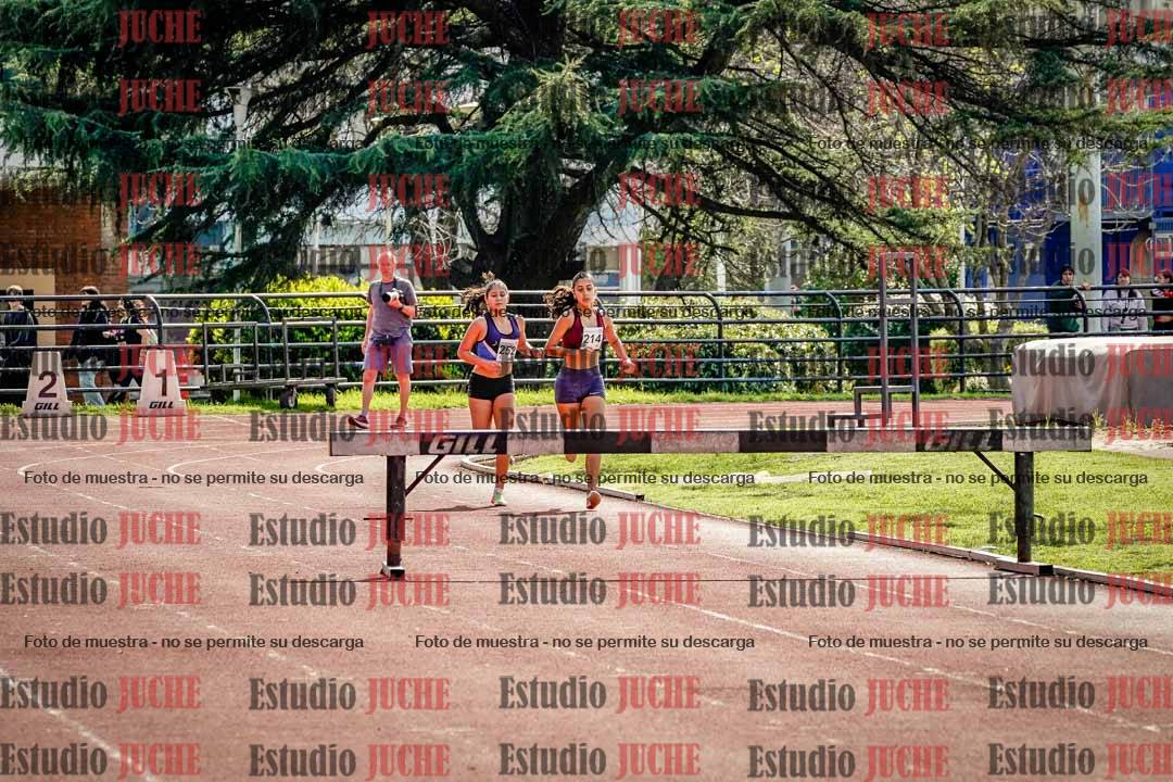 Fotos de los 1500 m con obstáculos de mujeres