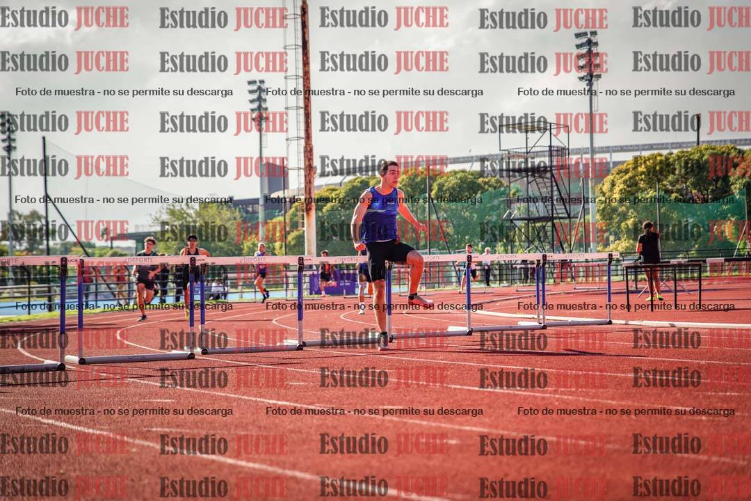 Fotos de los 400 m con vallas de varones