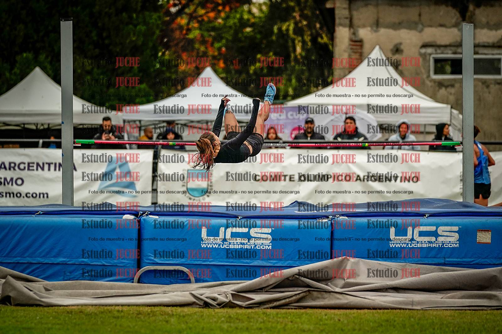 Fotos del salto en alto de mujeres - heptatlón 2
