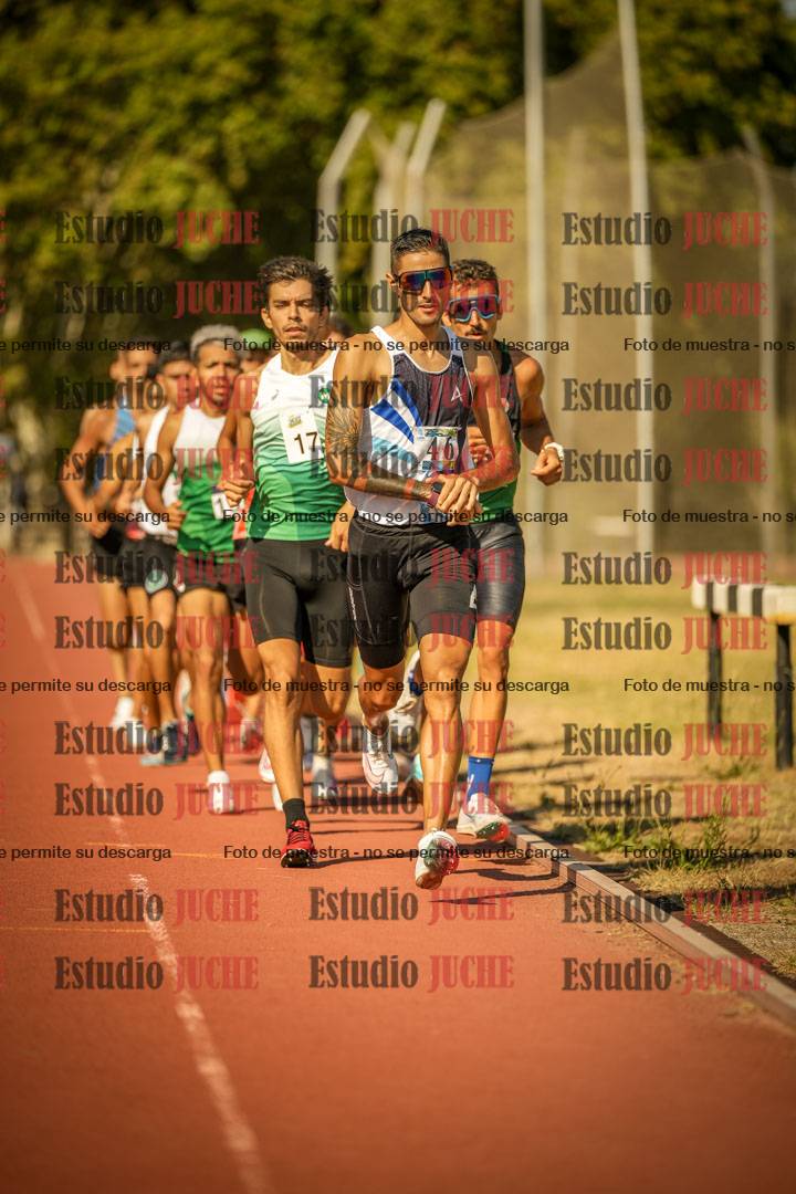 Fotos de los 3000 m llanos de varones
