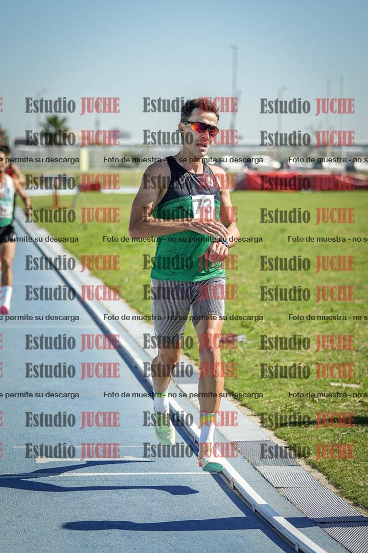 Fotos de los 5000 m de mujeres y varones - serie 1
