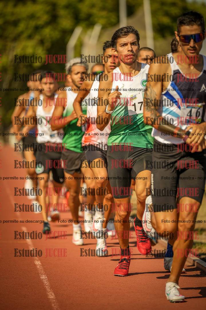 Fotos de los 3000 m llanos de varones