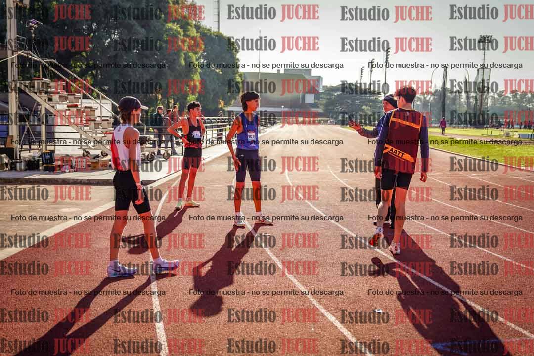 Fotos de los 2400 m de varones