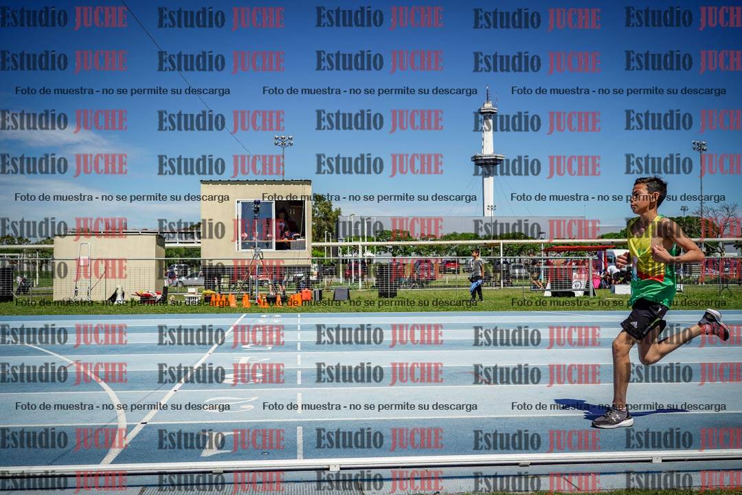 Fotos de los 600 m llanos de varones