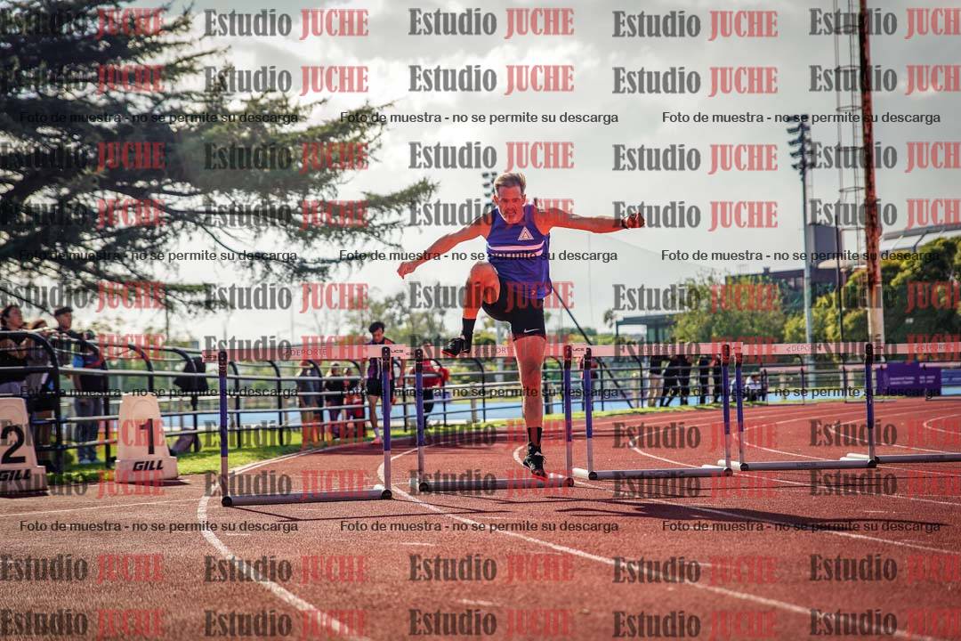 Fotos de los 400 m con vallas de varones