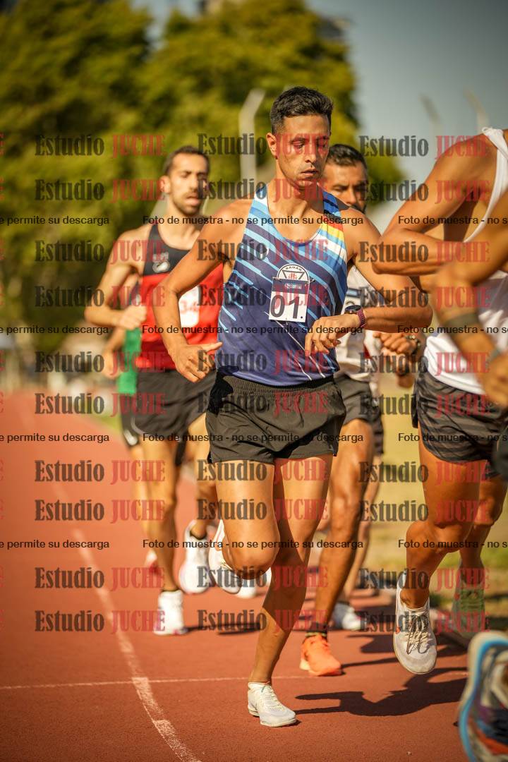 Fotos de los 3000 m llanos de varones