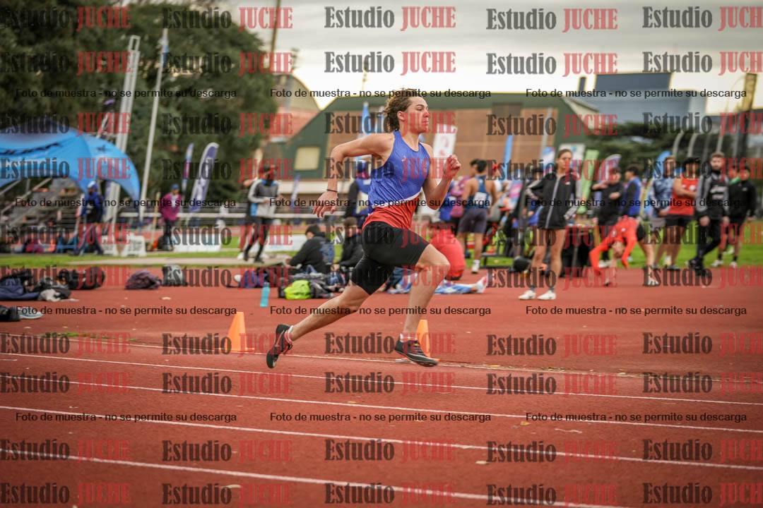 Fotos de los 400 m con vallas de varones