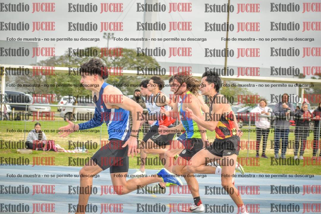 Fotos de los 100 m llanos de varones