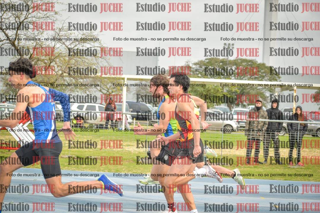 Fotos de los 100 m llanos de varones