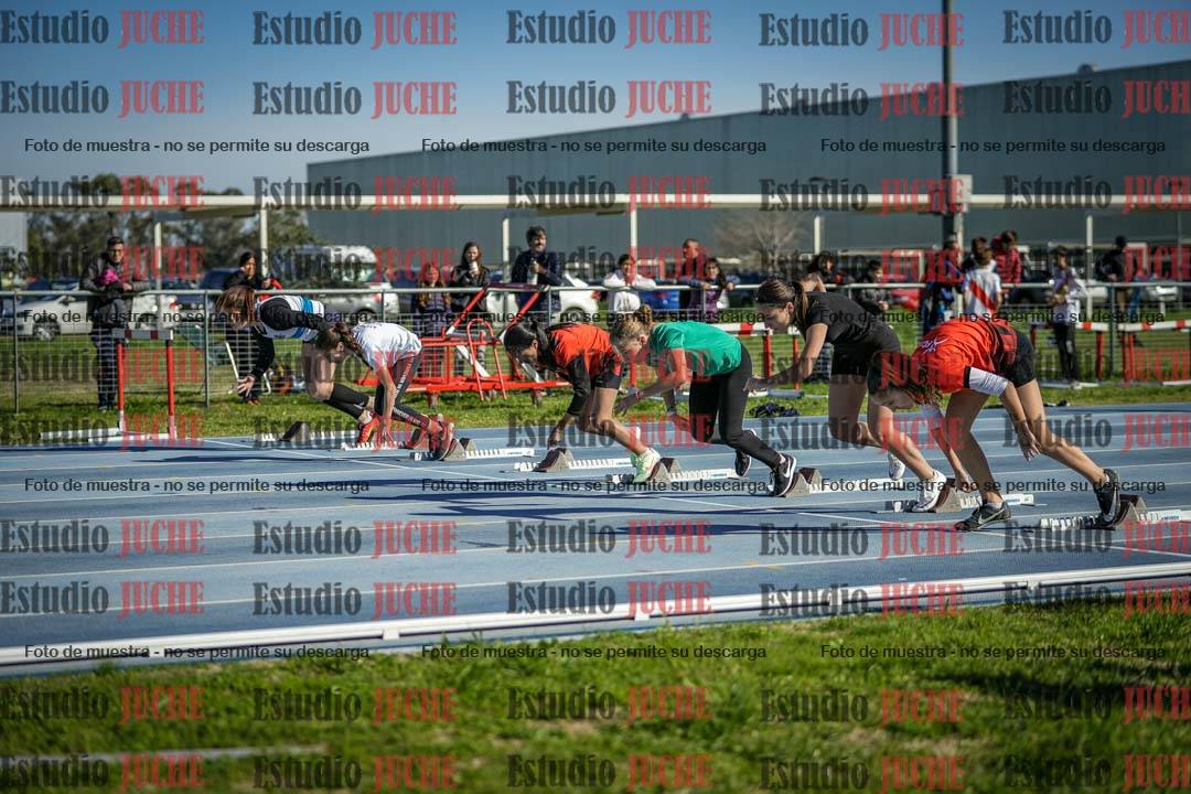 Fotos de los 80 m llanos de mujeres - U14