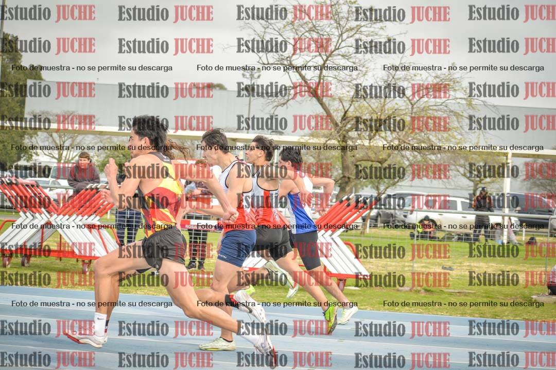 Fotos de los 100 m llanos de varones