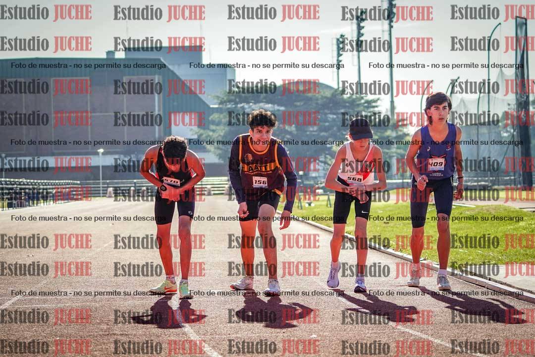 Fotos de los 2400 m de varones