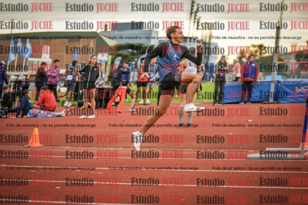 Fotos de los 400 m con vallas de varones