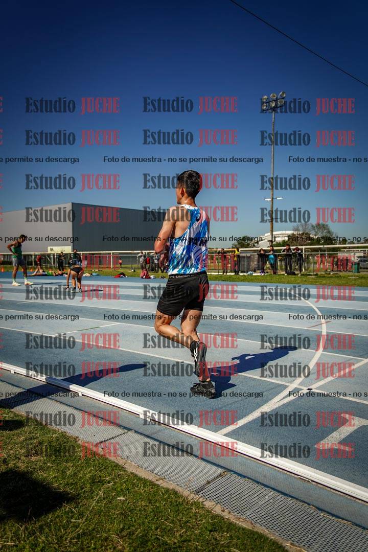 Fotos de los 5000 m de mujeres y varones - serie 1