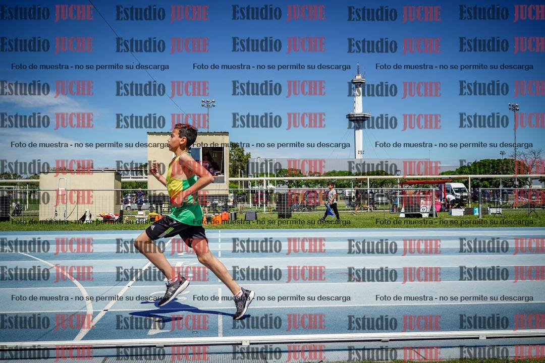 Fotos de los 600 m llanos de varones