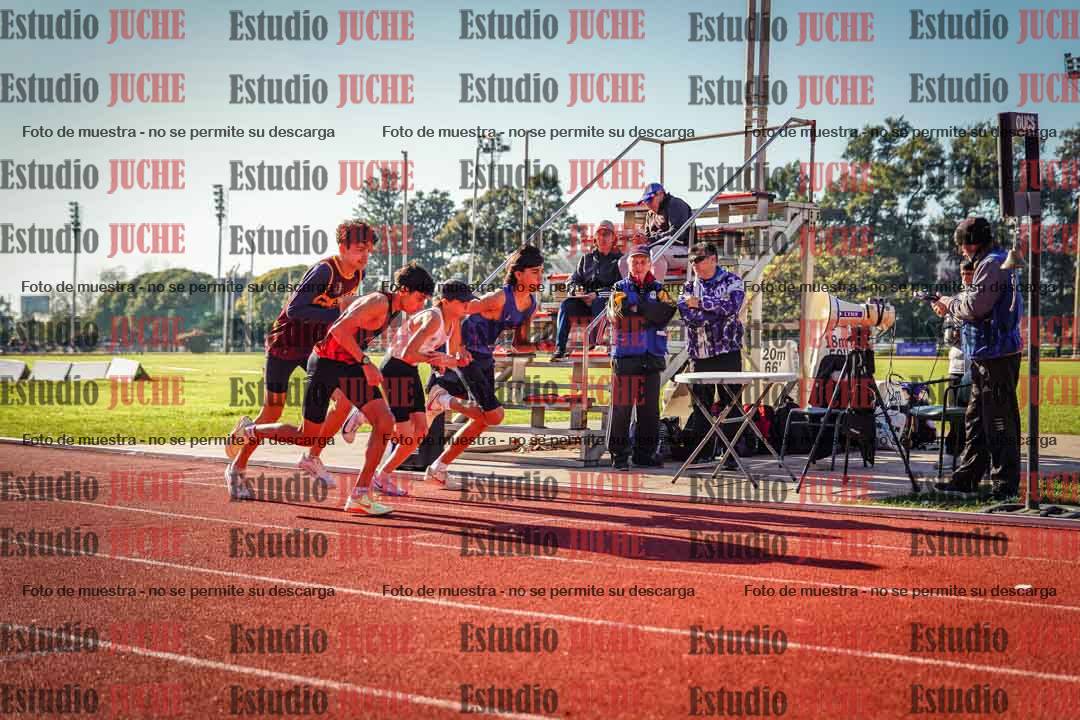 Fotos de los 2400 m de varones